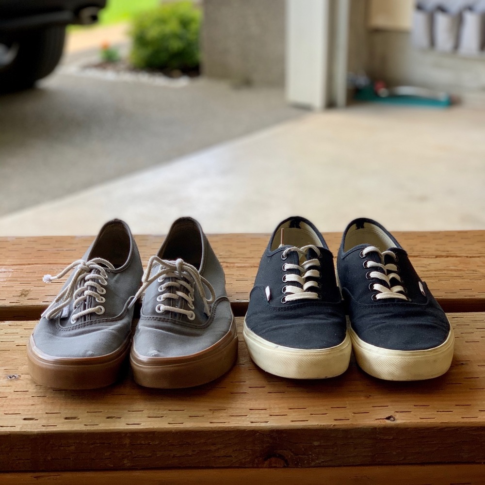 VANS Gray & Black Men’s Canvas Shoes
